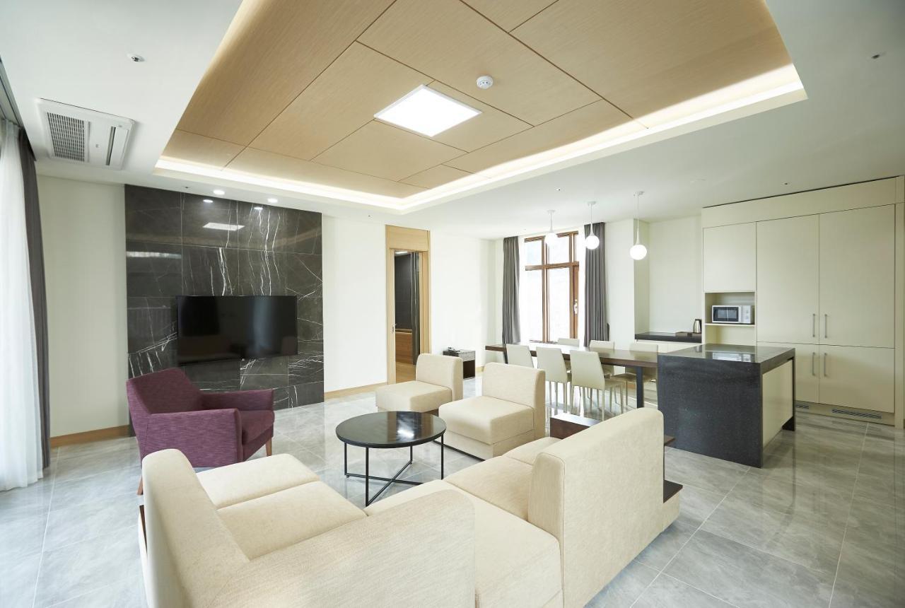 Pyeongchang The White Hotel Ngoại thất bức ảnh