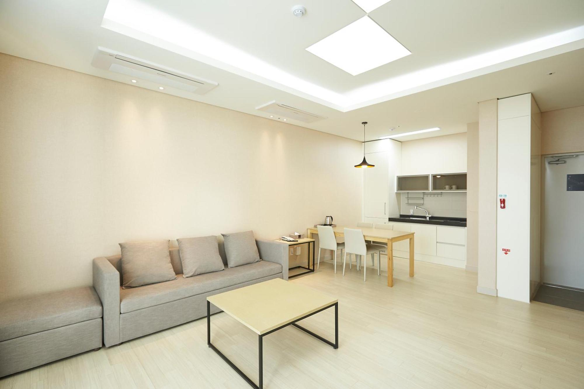 Pyeongchang The White Hotel Ngoại thất bức ảnh